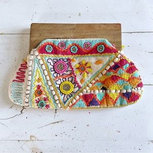 NWT Chloe & Lex Boho Beaded Embroidered Embellished Wood Handle Clutch